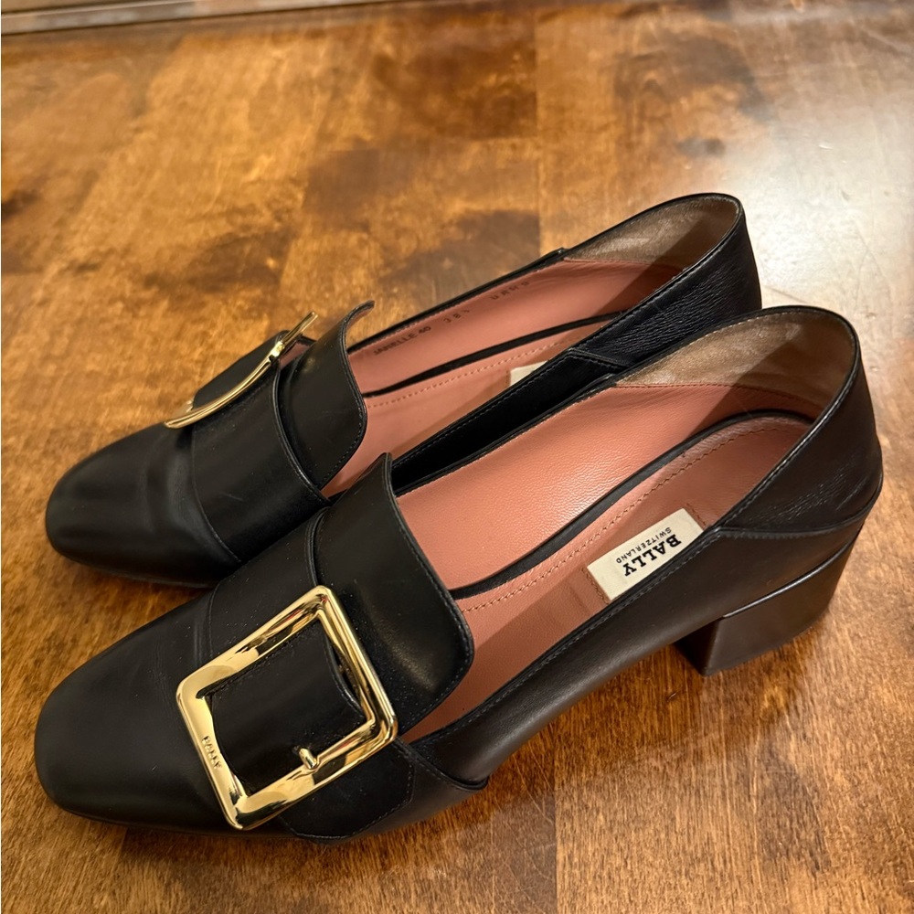 Bally Black Leather Women's Shoes with Gold Buckle